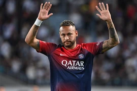 Neymar theo Messi hay Ronaldo, sau khi chia tay PSG?