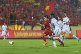 Tuấn Hải ghi bàn ngang với… Ronaldo ở giải châu Á