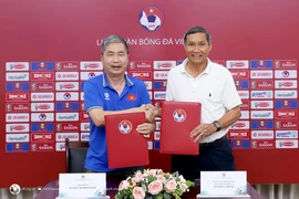 HLV Mai Đức Chung 73 tuổi nói gì khi trở lại nắm tuyển nữ Việt Nam?
