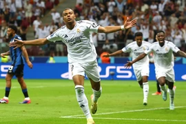 Siêu sao Mbappe khai hỏa và mục tiêu 50 bàn thắng cho Real