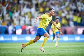 Siêu sao Ronaldo ghi bàn thứ 899 và phần thưởng đặc biệt