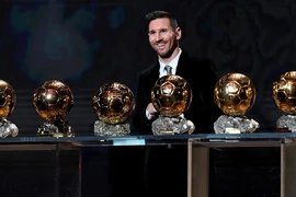 Siêu sao Messi bất ngờ nhận giải thưởng lớn