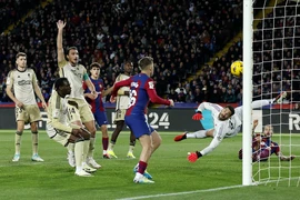 Barcelona đại chiến Bayern Munich và xóa bỏ lời nguyền