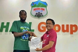 FIFA ra lệnh cấm và phản ứng của HA Gia Lai