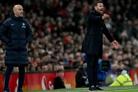 Ruud van Nistelrooy áp dụng quy tắc vàng của Ferguson