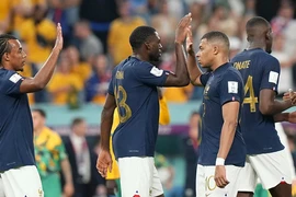 Người trong cuộc nói gì khi tiền đạo Mbappe từ chối lên tuyển Pháp?