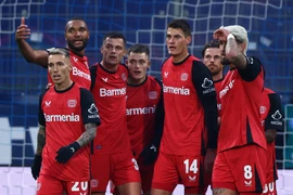 Nhà vô địch Leverkusen và nỗi ám ảnh những phút cuối