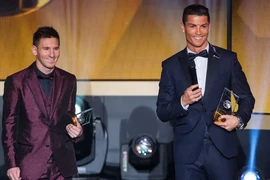 Siêu sao Messi và Ronaldo lại là đối thủ ở giải thưởng hay nhất của FIFPro