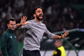 HLV Ruben Amorim thú nhận sự thật phũ phàng ở Man United