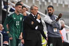 HLV Roberto Mancini: Hối tiếc, nhưng không dừng bước 