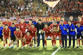 HLV Kim Sang-sik giải bài toán nhân sự cho tuyển VN