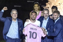 Siêu sao Messi gia hạn hợp đồng ‘suốt đời’ ở Inter Miami