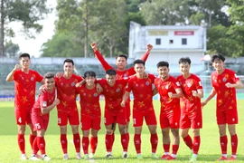 PVF-CAND giải cứu V-League