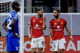 Al Ittihad đưa bản hợp đồng khổng lồ cho tiền vệ Bruno Fernandes