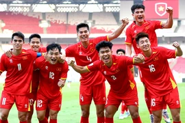 Thầy trò HLV Kim Sang-sik chạy đà SEA Games cho vòng chung kết châu Á