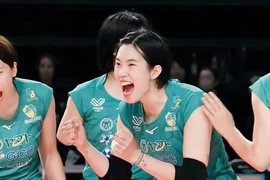 Thành tích nổi bật của 'hot girl' cầm cờ cho đoàn Thể thao Việt Nam tại SEA Games 33