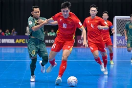 Indonesia làm nên lịch sử, HLV Souto vẫn nổi giận: ‘Chúng tôi chơi tệ hơn Việt Nam’