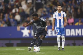 Real ngăn cản Barca vô địch La Liga