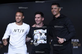 Neymar có thứ Messi và Ronaldo không có