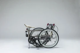 Xe đạp điện nhẹ nhất thế giới chưa tới 10 kg