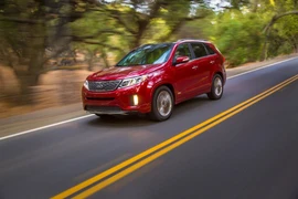 Tránh 6 mẫu xe Kia Sorento tệ nhất theo khiếu nại của chủ sở hữu