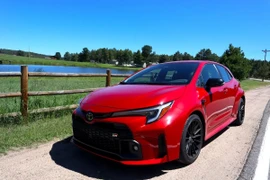 Toyota GR Corolla 2023 có gì mới khiến nhiều người thích thú?