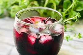 5 mẹo để làm đồ uống trong mùa hè giúp mang lại nhiều sức khỏe