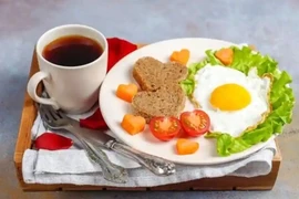 Thực phẩm cần hạn chế khi ăn sáng 