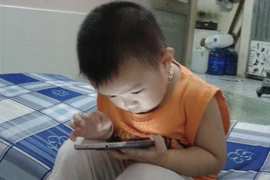Những lời khuyên giúp giảm thời gian sử dụng điện thoại nhằm giúp bảo vệ mắt