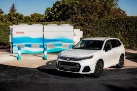 Thuê xe Honda CR-V chạy bằng hydro được tặng nhiên liệu miễn phí lên tới 750 triệu đồng