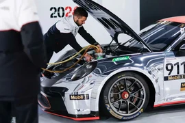 Porsche thúc đẩy nhiên liệu điện tử để duy trì xe ô tô ICE sau năm 2035