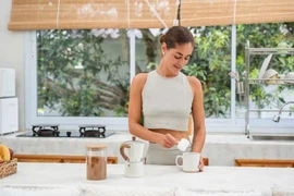 Bạn có nên bổ sung protein vào tách cà phê buổi sáng không?