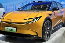 Lộ diện SUV điện tự lái, tầm hoạt động 630km/ lần sạc của Toyota