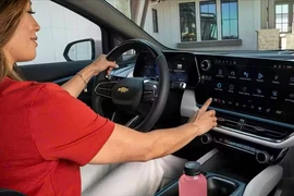 10 tính năng hiện đại có thể sẽ sớm lỗi thời trên ô tô