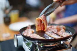 Ăn nhiều thịt đỏ chế biến có thể làm tăng nguy cơ mắc chứng mất trí nhớ