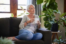 Ngồi nhiều tăng nguy cơ mắc bệnh Alzheimer