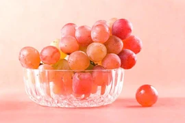 9 lợi ích tuyệt vời của việc ăn nho thường xuyên đối với sức khỏe