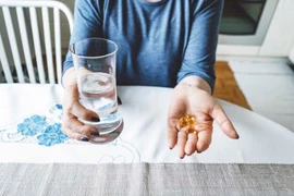 Những rủi ro sức khỏe nghiêm trọng khi bổ sung quá nhiều vitamin E