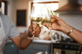 Huyết áp và cân nặng thay đổi kinh ngạc thế nào sau khi ngừng uống rượu bia?
