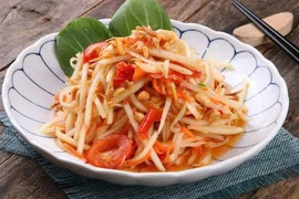 Vì sao gỏi đu đủ được ưa chuộng trong mùa nắng nóng?