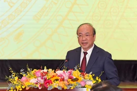 Mơ kinh phí làm 1 luật bằng tiền làm 1km đường cao tốc