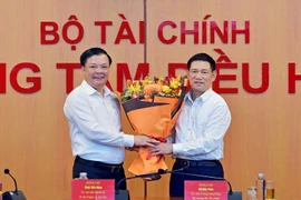 Ông Đinh Tiến Dũng bàn giao nhiệm vụ Bộ trưởng Tài chính