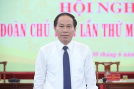 Bộ Chính trị giới thiệu ông Lê Tiến Châu sang Mặt trận Tổ quốc