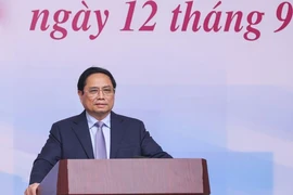 Thủ tướng: Cần chủ động, không ngồi chờ, bó tay trước biến động kinh tế