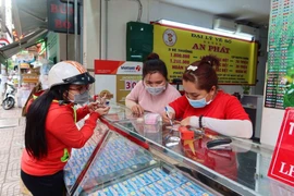 Bộ Tài chính lên tiếng về việc 'không cho mua bán vé số online' 