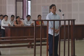 Tham ô tiền tỷ, nguyên Tổng giám đốc công ty Ô tô lãnh 17 năm tù