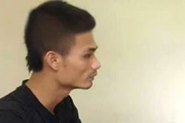 Mua hai khẩu súng để…đi buôn heroin 