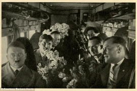 Phát hiện những bức ảnh cực hiếm về Hitler khi còn trẻ