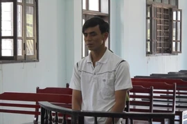 Tài xế xe tải đâm liên tiếp vào năm học sinh hầu tòa