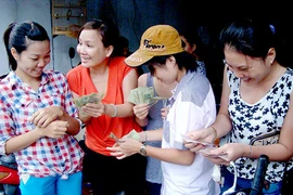 Làm thêm vào ngày lễ, tết, ngày nghỉ hưởng lương thế nào?